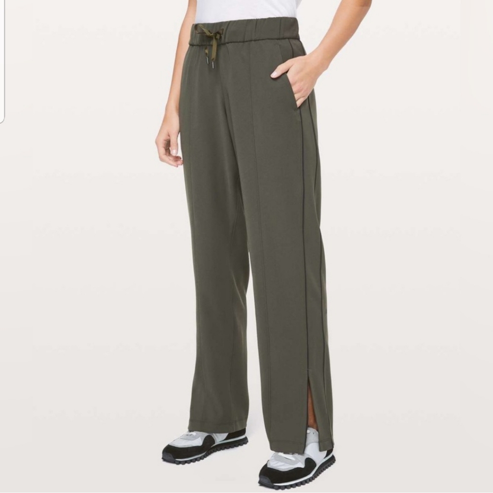 Lululemon On the Right Track Pants Size 4